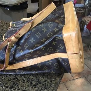 More pics of LV Drawstring Bag